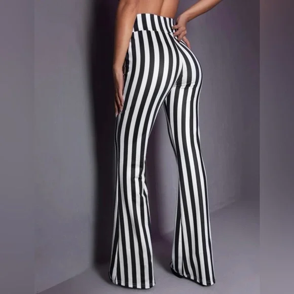 Women’s 2 Piece Black & White Long-sleeve Cardigan & Flared Jegging! - Picture 4 of 11